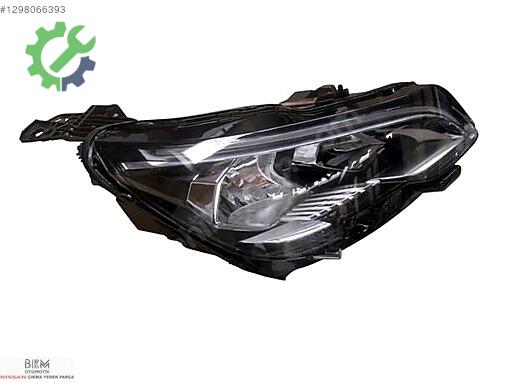 Peugeot 3008 Sol Ön Far 1675812580 çıkma parça