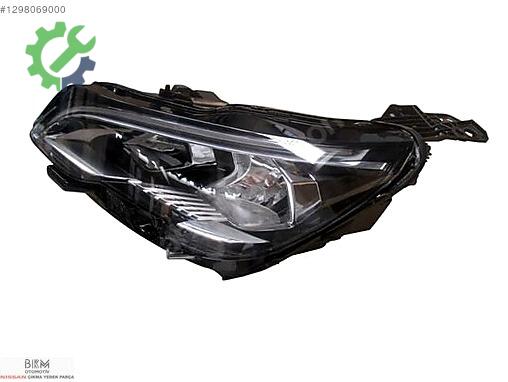 Peugeot 3008 Sol Ön Far çıkma parça