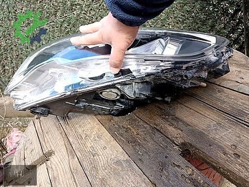 Peugeot 301 Sol Ön Far çıkma parça
