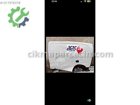 Peugeot Rifter Sol Arka Çamurluk çıkma parça