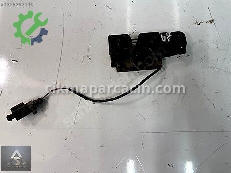 Audi Q7 Kaput Kilidi çıkma parça