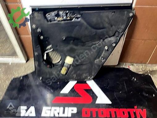 Audi Q7 Kapı Döşemesi çıkma parça