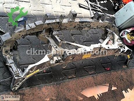 Land Rover Range Rover Ön Panel çıkma parça