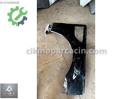 Land Rover Range Rover Sağ Ön Çamurluk çıkma parça