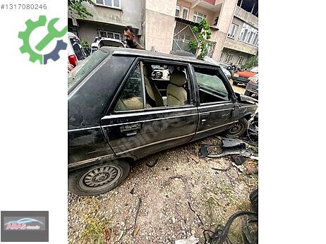 Renault 9 Sağ Arka Çamurluk çıkma parça