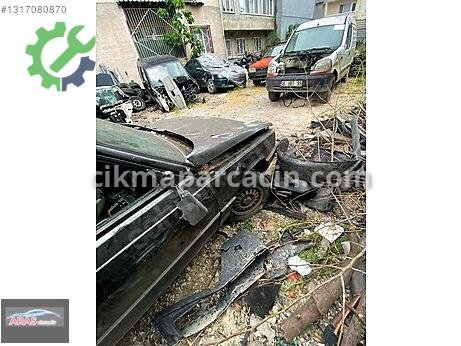 Renault 9 Sağ Ön Çamurluk çıkma parça
