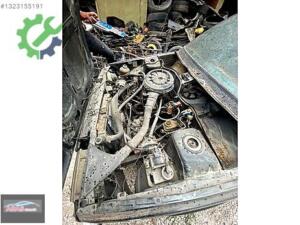 RENAULT BROADWAY SİLECEK SUYU DEPOSU ORJINAL ÇIKMA