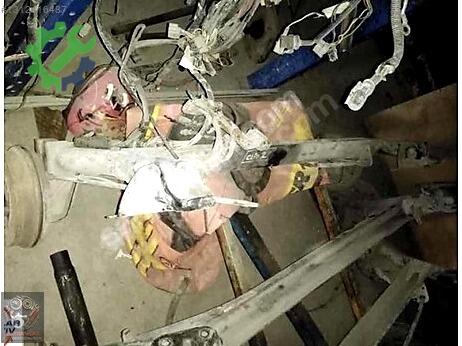 Renault Clio Arka Dingil çıkma parça