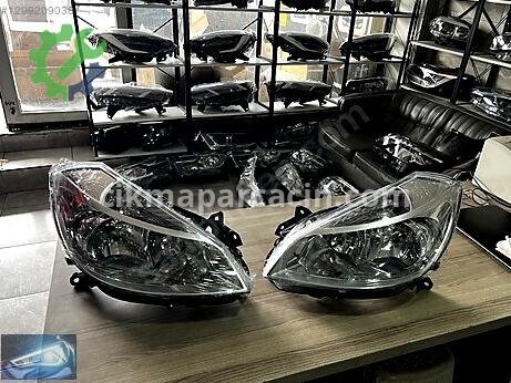 Renault Clio Sağ Ön Far çıkma parça
