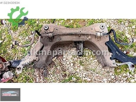 Renault Clio Travers çıkma parça