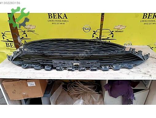 Renault Clio Ön Panjur çıkma parça