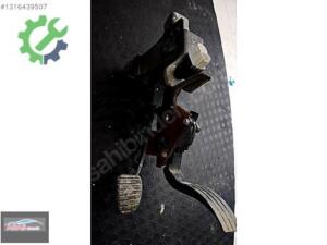 RENAULT CLİO FREN – GAZ PEDAL SETİ ORJINAL ÇIKMA