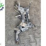 RENAULT KADJAR BEŞİK TRAVERS SAĞ SOL TAŞIYICI VİRAJ DEMİRİ