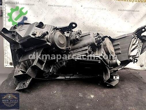 Renault Kadjar Sağ Ön Far çıkma parça