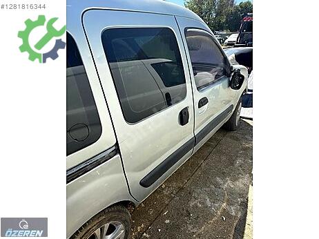 Renault Kangoo Sağ Ön Kapı çıkma parça