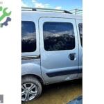 RENAULT KANGOO SAĞ SÜRGÜLÜ KAPI ÖZEREN YEDEK PARÇA 05301368927