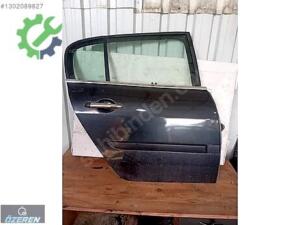 RENAULT MEGANE 2 SAĞ ARKA KAPI ÖZEREN YEDEK PARÇA 05301368927