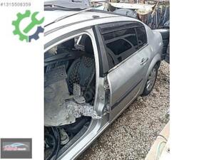 RENAULT MEGANE 2 SOL ARKA KAPI ORJINAL ÇIKMA
