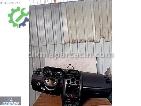 Renault Megane Torpido çıkma parça