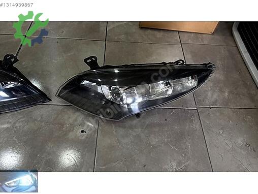 Renault Megane Sol Ön Far çıkma parça