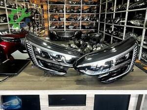 RENAULT MEGANE 5 SOL FAR ORJİNAL