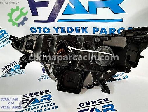 Renault Megane Sağ Ön Far çıkma parça