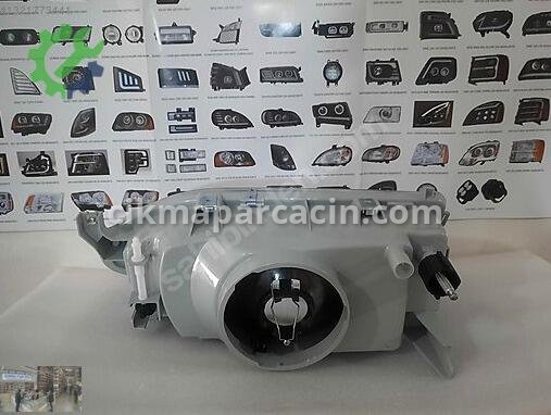 Renault 19 Sağ Ön Far çıkma parça