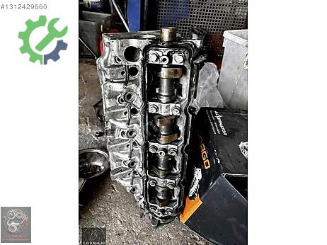Renault Trafic Silindir Kapak çıkma parça