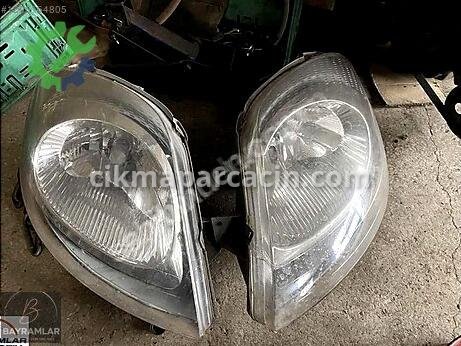 Renault Trafic Far çıkma parça