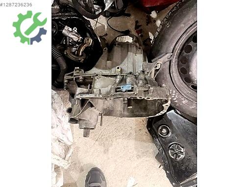 Renault Clio Şanzıman Komple çıkma parça
