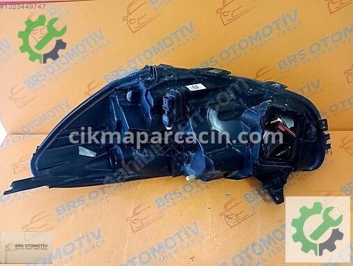 Renault Clio Sağ Ön Far çıkma parça