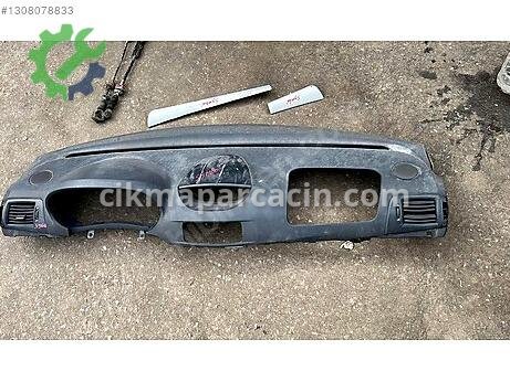 Renault Symbol Torpido çıkma parça