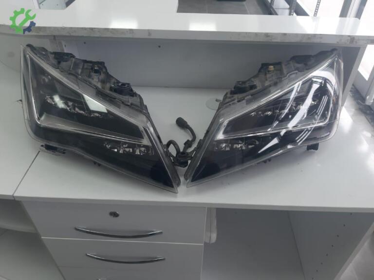 Seat Leon LED Far çıkma parça