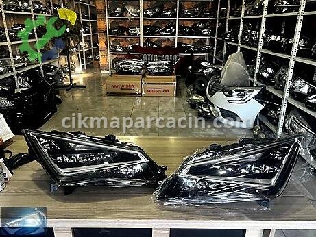 Seat Leon Sağ Ön Far çıkma parça