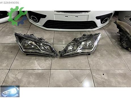 Seat Leon Sağ Ön Far çıkma parça