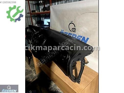 Seat Leon Göğüs çıkma parça