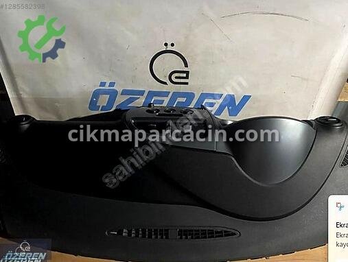 Seat Leon Göğüs çıkma parça