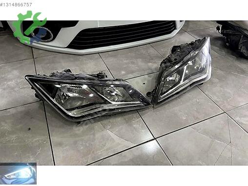 Seat Leon Sağ Ön Far çıkma parça