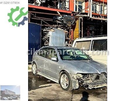 Seat Toledo Sağ Ön Çamurluk çıkma parça