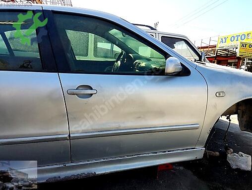 Seat Toledo Sağ Ön Çamurluk çıkma parça