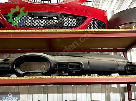 Seat Toledo Torpido çıkma parça