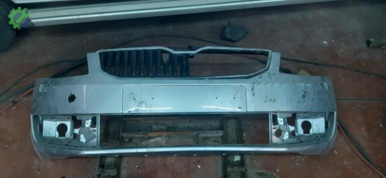 Skoda Octavia Ön Tampon çıkma parça