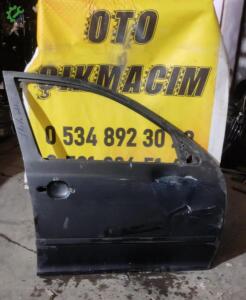 SKODA OCTAVİA SAĞ ÖN KAPI