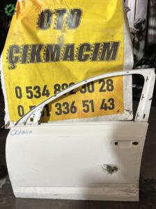 SKODA OCTAVİA SOL ÖN KAPI