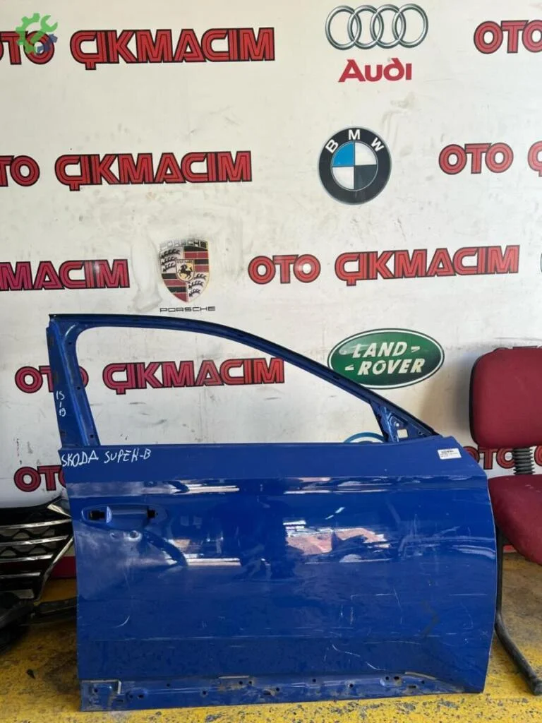 Skoda Superb Sağ Ön Kapı çıkma parça