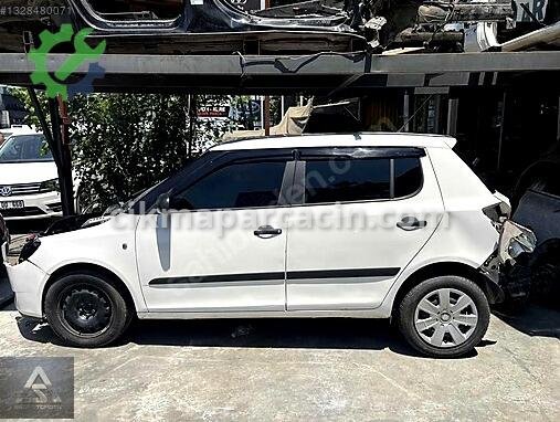Skoda Fabia Travers çıkma parça