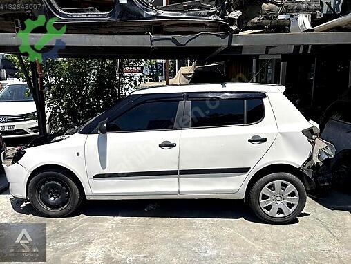 Skoda Fabia Travers çıkma parça