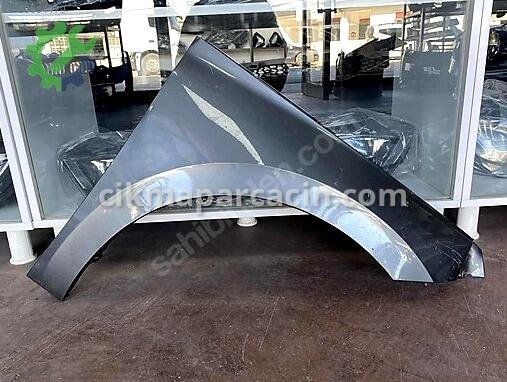 Skoda Kamiq Sağ Çamurluk çıkma parça