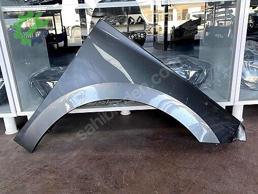 Skoda Kamiq Sağ Çamurluk çıkma parça