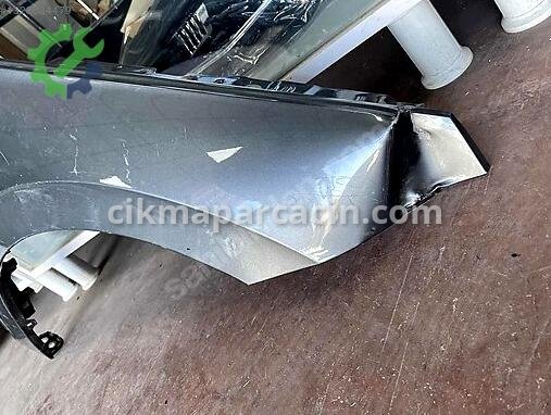 Skoda Kamiq Sağ Çamurluk çıkma parça